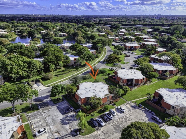 Building Photo - 8164 Thames Blvd