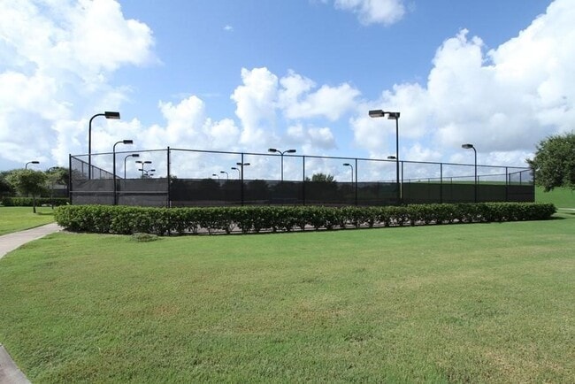 Building Photo - 8126 Silverspot Ln