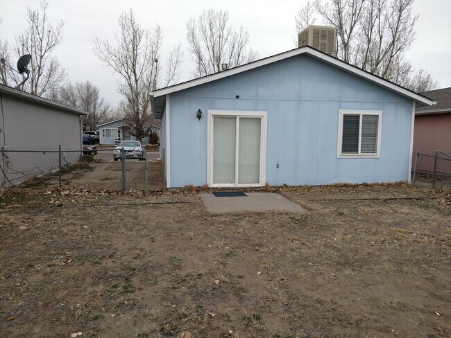 Building Photo - 2816 Ontario St