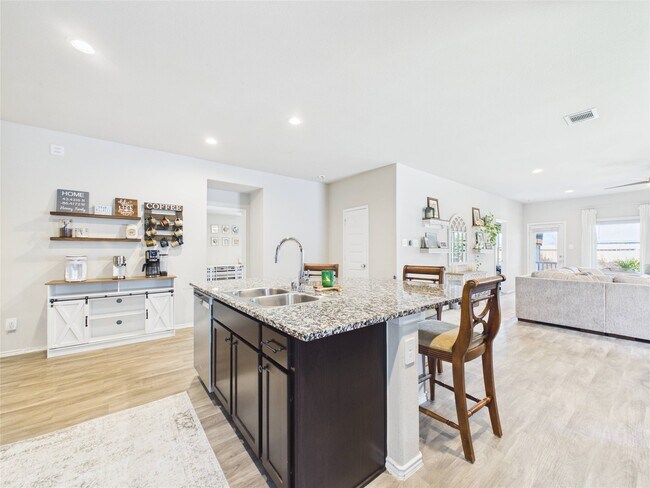 Building Photo - 11020 33rd Ave N