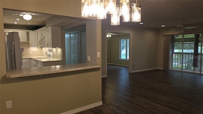 Building Photo - 12119 Sunny Glen Ln