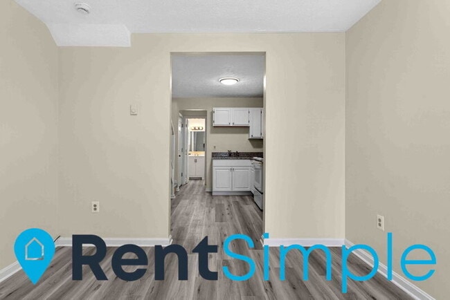 Building Photo - 432 Chase St