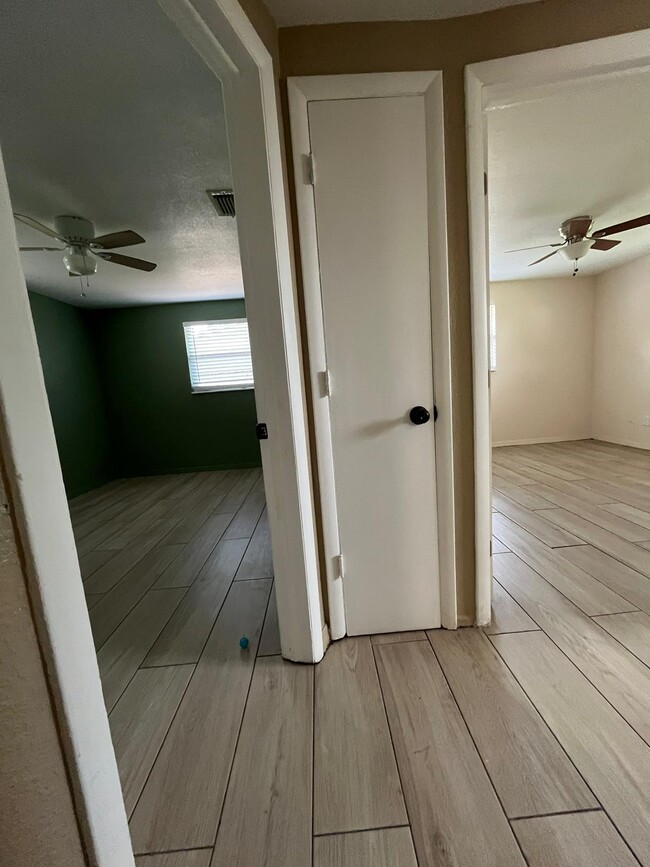 Building Photo - 4620 Aegean Ave