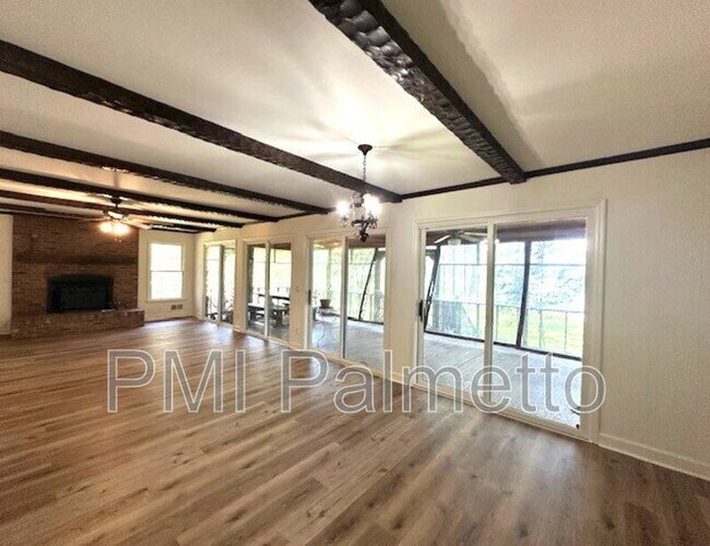 Building Photo - 222 Indian Creek Cir