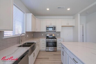 Building Photo - Luxury Living in Desert Color - Stunning 4...