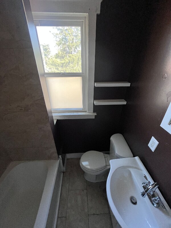 Building Photo - 8457 Cahalan St