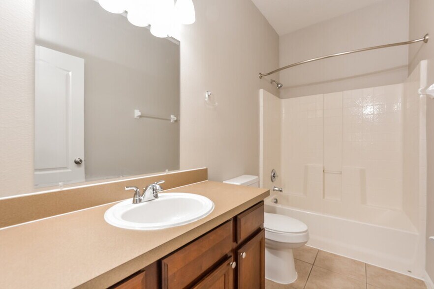 Building Photo - 10469 Moss Rose Way