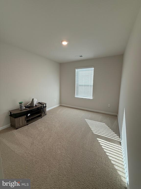 Building Photo - 115 Grasmere St