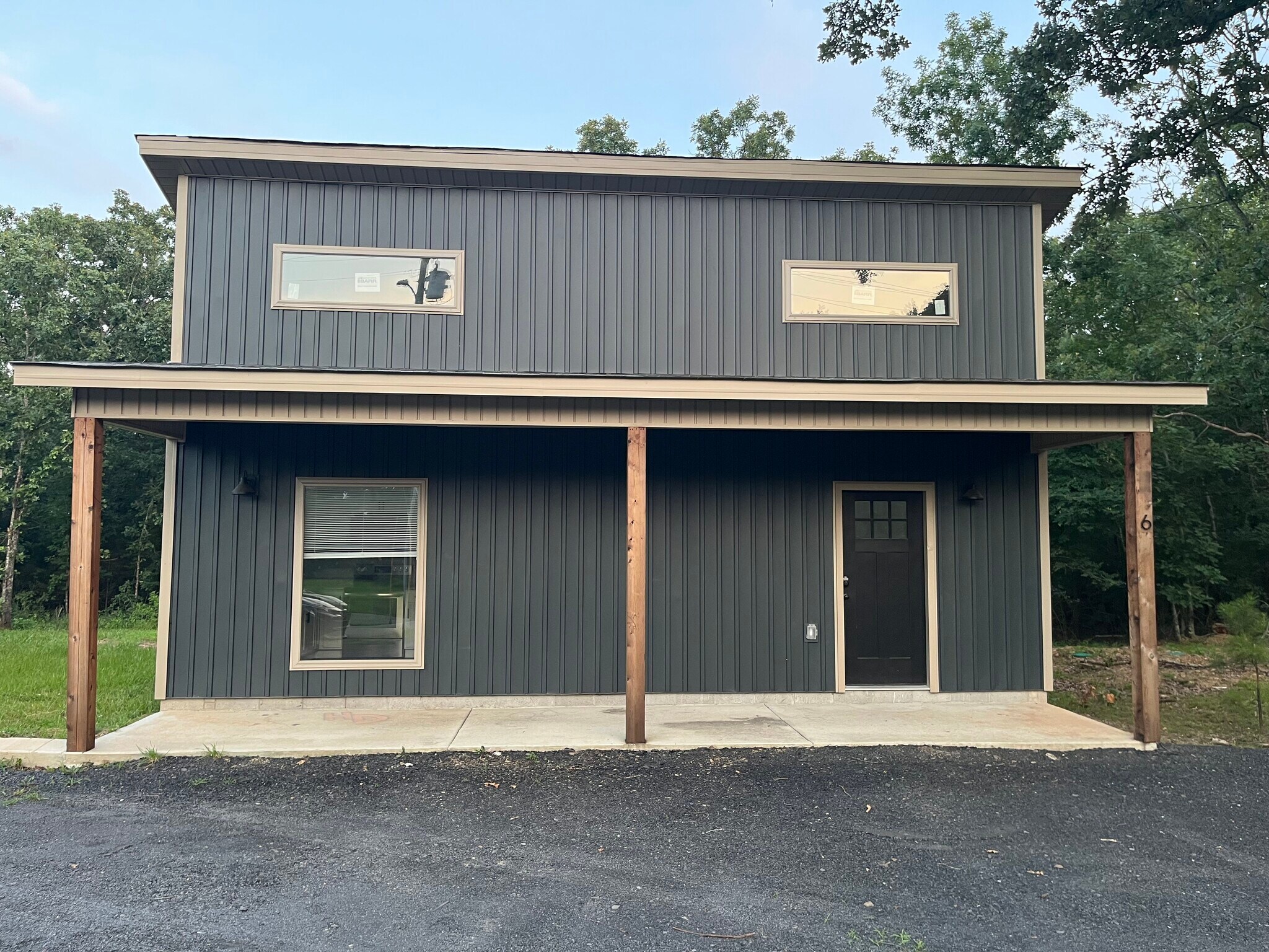 Building Photo - 2601 W Maddox Rd
