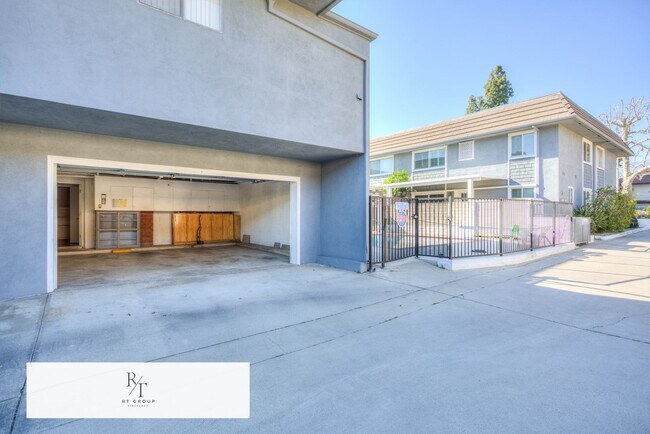 Building Photo - Arcadia School District | Quiet 4-Unit Community