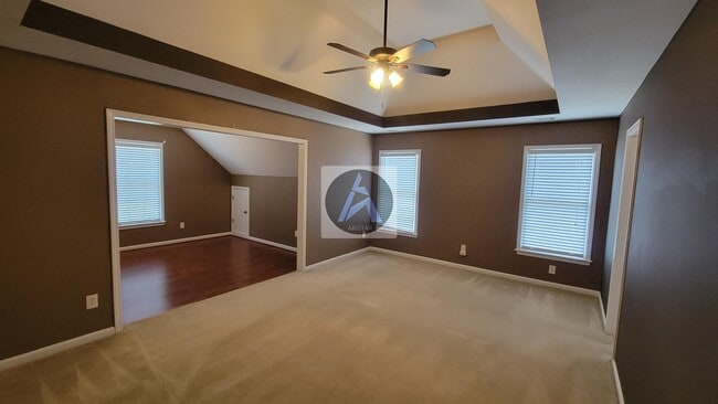 Building Photo - 223 Elmbrook Ln