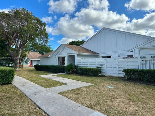 Building Photo - 13724 SW 149th Cir Ln