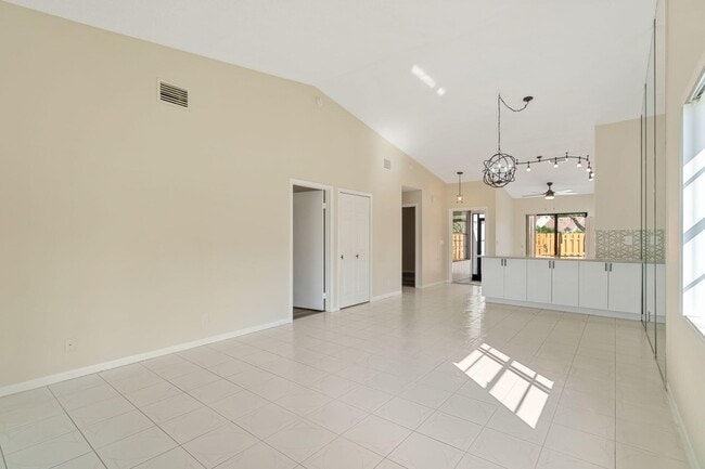Building Photo - 3830 Coco Loba Ln