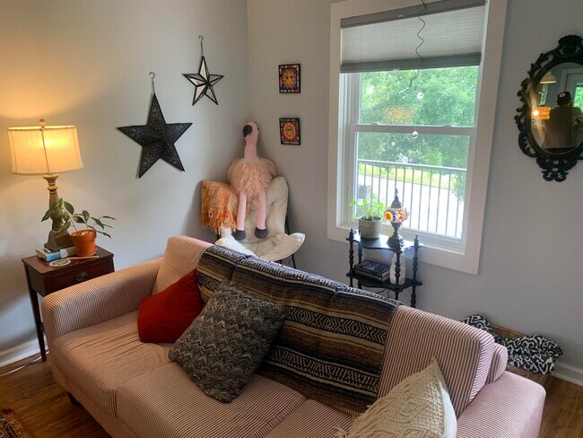 Building Photo - 1111 Washington Ct