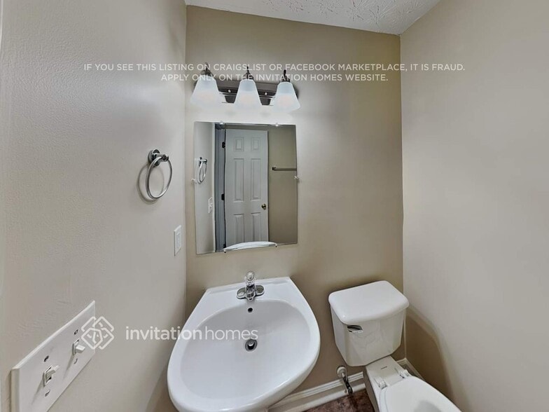 Building Photo - 324 Springbottom Ct SE