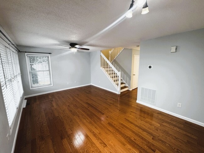 Building Photo - 1422 Founders Way