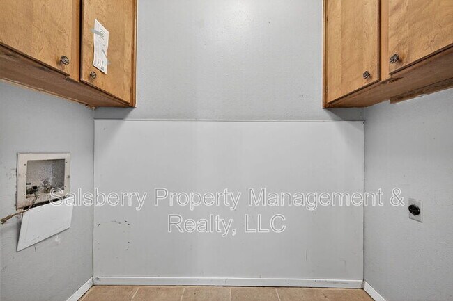 Building Photo - 1113 Gifford Dr