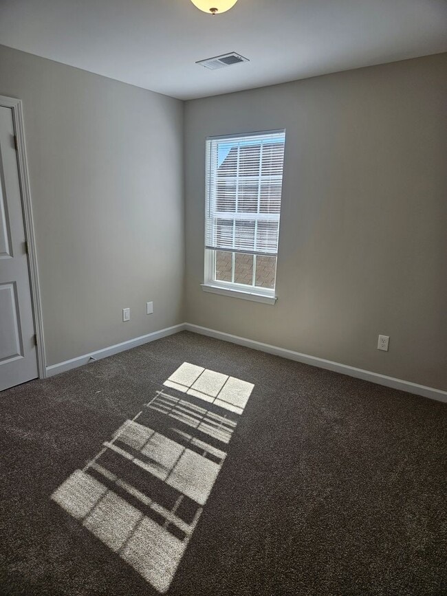 Building Photo - COMING SOON- MUST HAVE GOOD CREDIT!