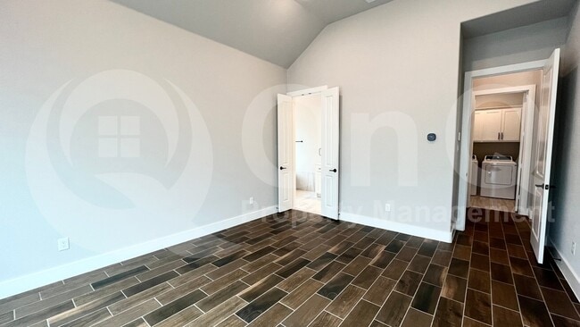 Building Photo - 6301 Tahoe Winds Dr