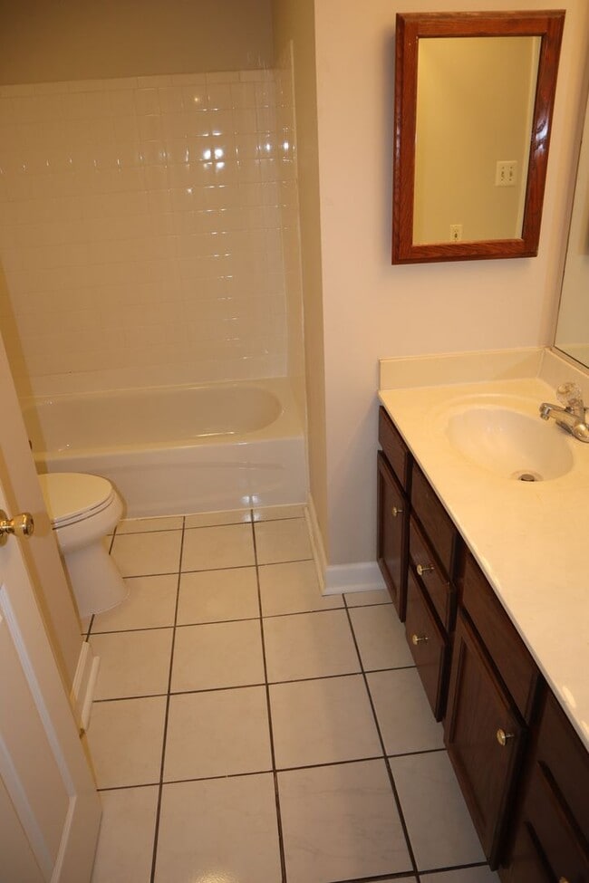 Building Photo - Gorgeous Single Family Home in Gaithersburg