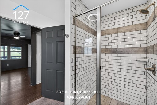 Building Photo - Beautiful 3 bedroom 2.5 bath!