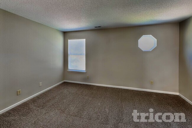 Building Photo - 7771 Mistflower Ln