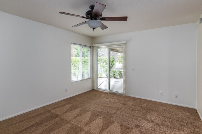 Building Photo - In the heart of Westlake Village this sing...