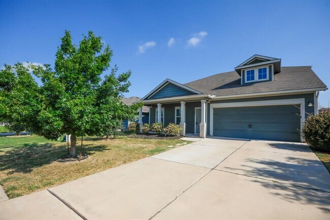 Building Photo - 104 Navidad River Dr