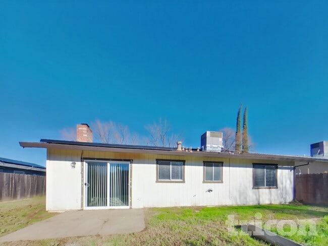 Building Photo - 5294 Acacia Way