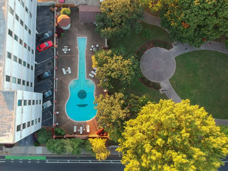 Building Photo - 11 Music Square E