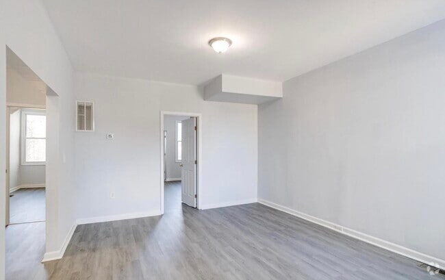 Building Photo - 3007 Oakley Ave