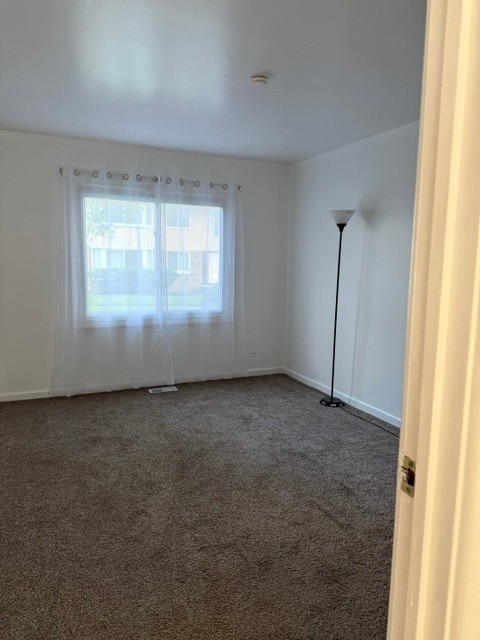 Building Photo - 3008 Roberts Dr