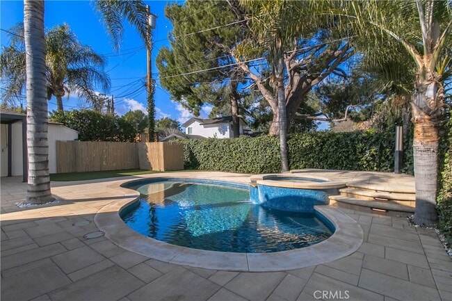 Building Photo - 22539 Dolorosa St