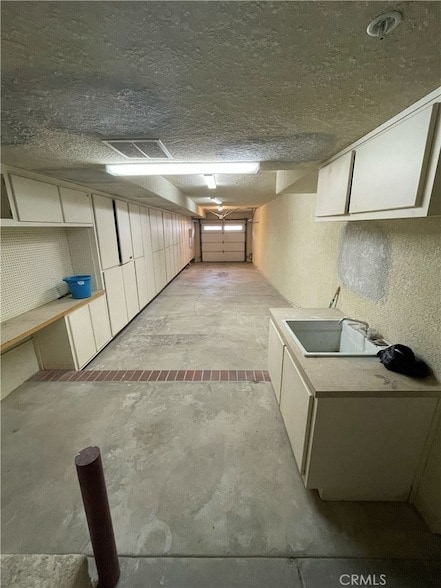 Building Photo - 138 W Canada