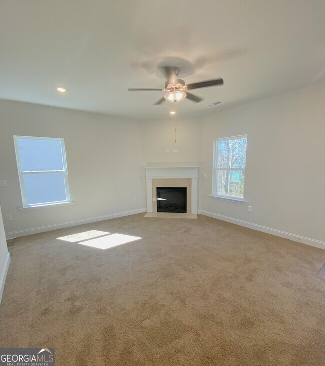 Building Photo - 210 Laney Dr