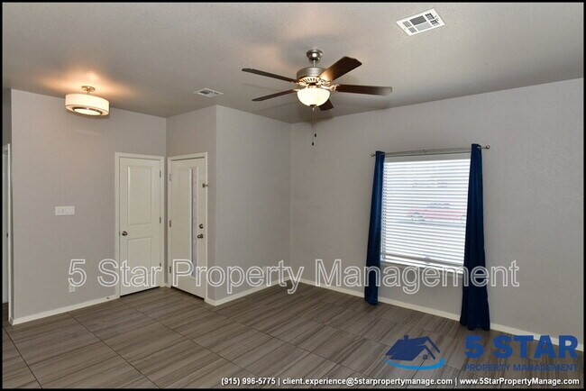 Building Photo - 4825 Mark Avizo