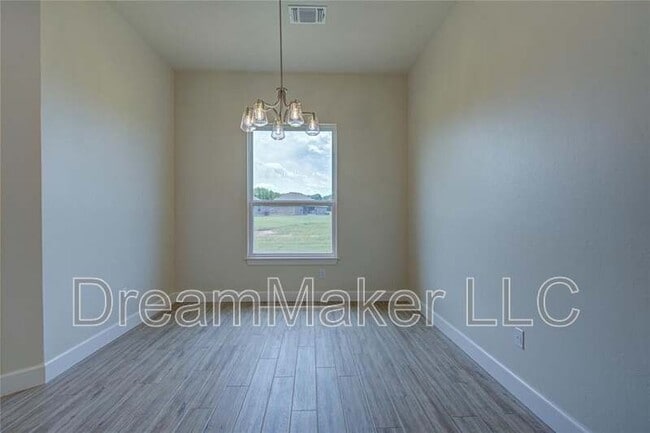 Building Photo - 207 Hope Ave