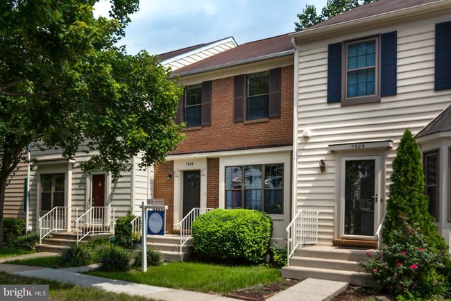 Building Photo - 7608 Southern Oak Dr
