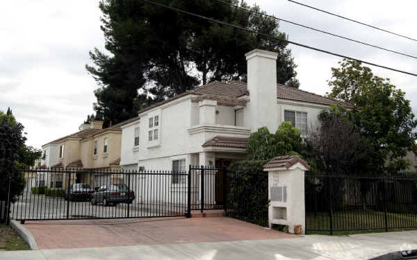 Building Photo - 3456-3460 La Madera Ave