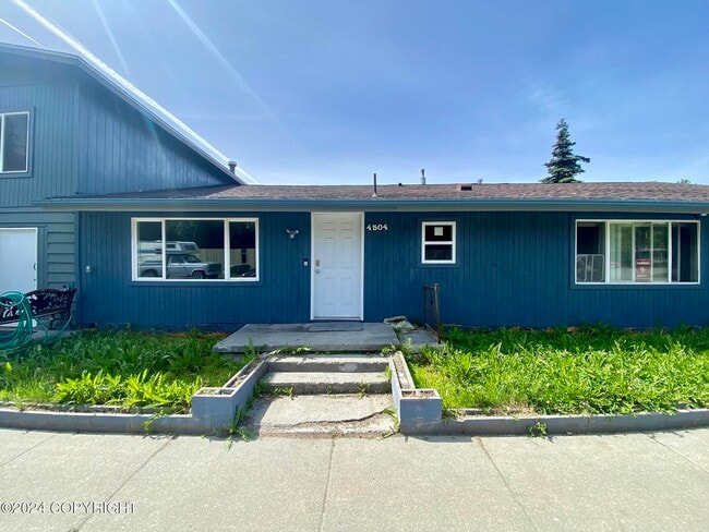 Building Photo - 4504 Juneau St