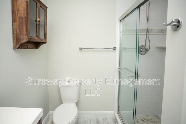 Building Photo - 150 Snyder Pl