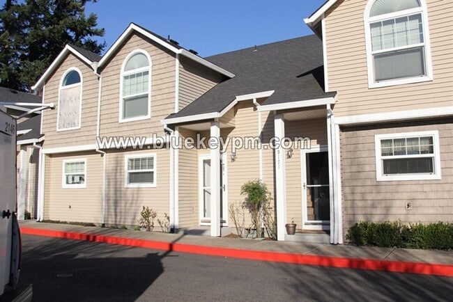 2 Bed, 2.5 Bath Townhome in Rockwood Neig... - 2 Bed, 2.5 Bath  Townhome in Rockwood Neig...