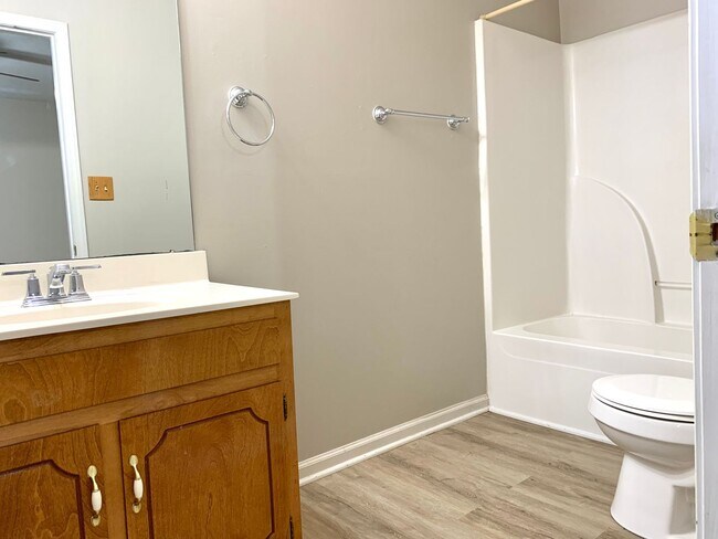 Building Photo - 1024 Poppy Seed Dr