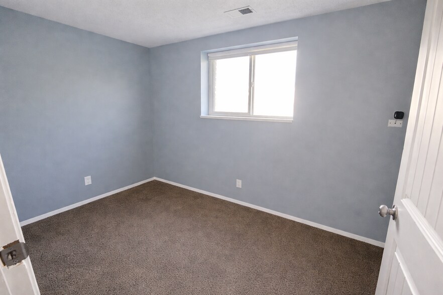 Basement Bed - 1001 E 300 S