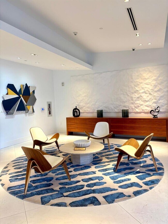 Building Photo - 3301 NE 1st Ave