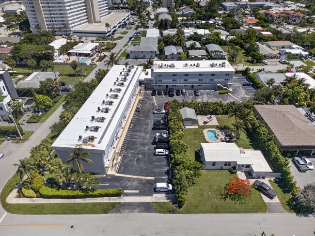 Building Photo - 505 NE 20th Ave