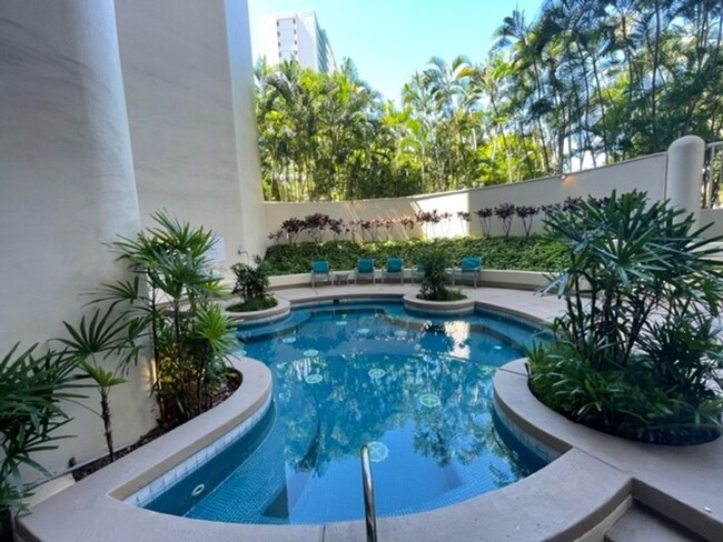 Building Photo - Honolulu Park Place - 2 Bedroom, 2 Bathroo...