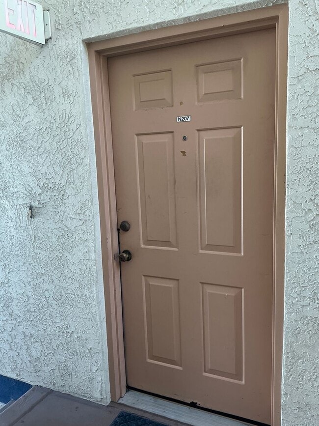 Building Photo - Midport 1 2nd floor Condo unit 1 bedroom 1...