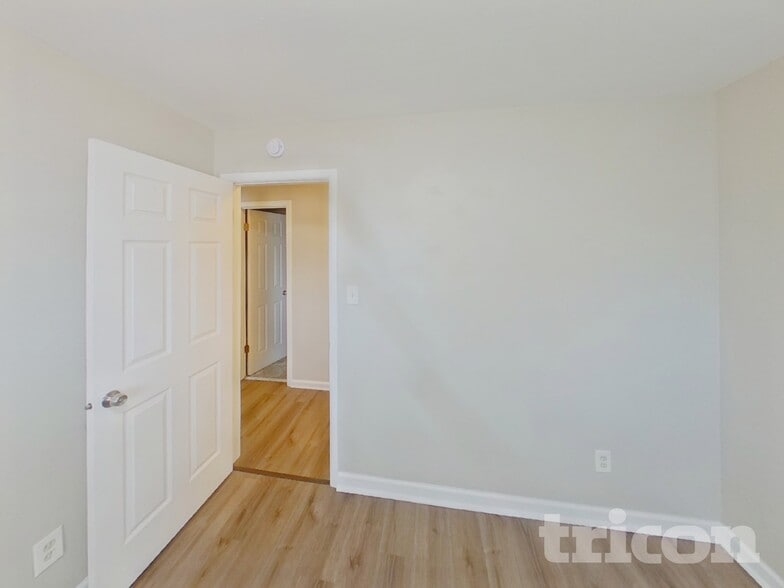 Building Photo - 1228 N Chelton Rd