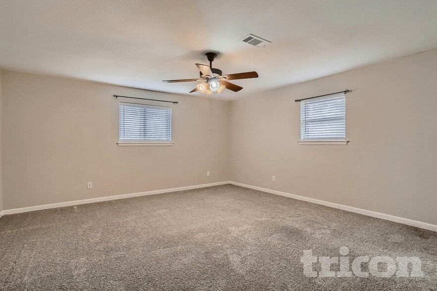 Building Photo - 3605 Wren Ave